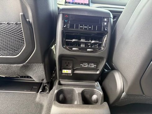 New 2025 Jeep Grand Cherokee L Limited w/ Luxury Tech Group II image 26