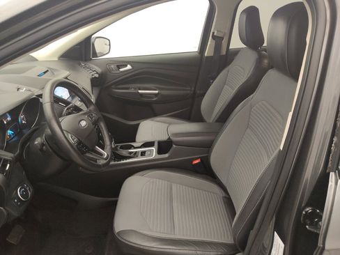 Used 2018 Ford Escape SE w/ SE Sport Appearance Package FWD image 17