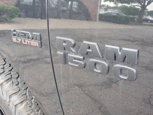 Used 2017 RAM 1500 Express w/ Black Ram 1500 Express Group AWD/4WD image 26