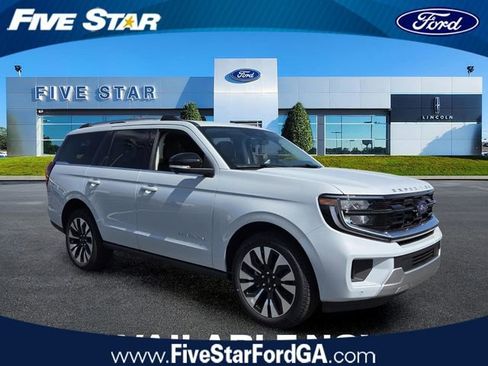 New 2026 Ford Expedition Platinum w/ Driver's Package AWD/4WD image 1