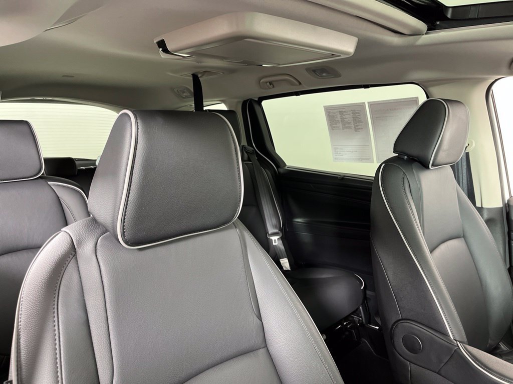 Certified 2026 Honda Odyssey Touring image 8