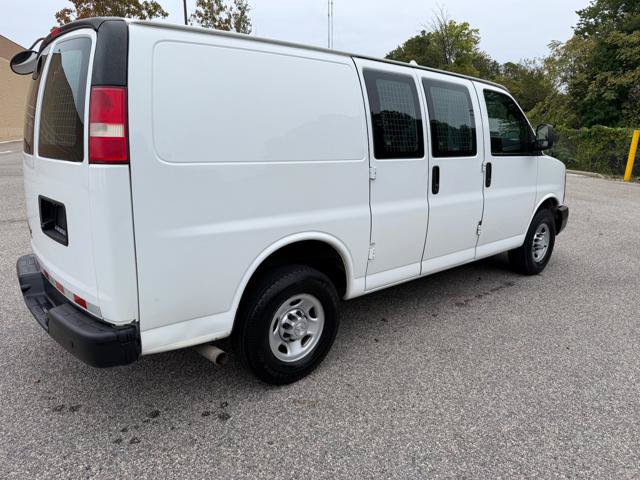 Used 2015 Chevrolet Express 2500 RWD image 40