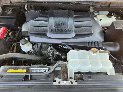Used 2023 Nissan Titan SV w/ SV Convenience Package AWD/4WD image 39