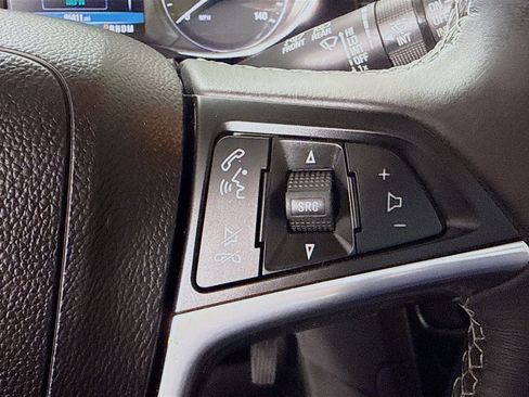 Used 2022 Buick Encore Preferred w/ Safety Package FWD image 13