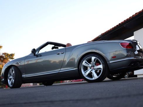 Used 2017 Bentley Continental GT V8 S image 18