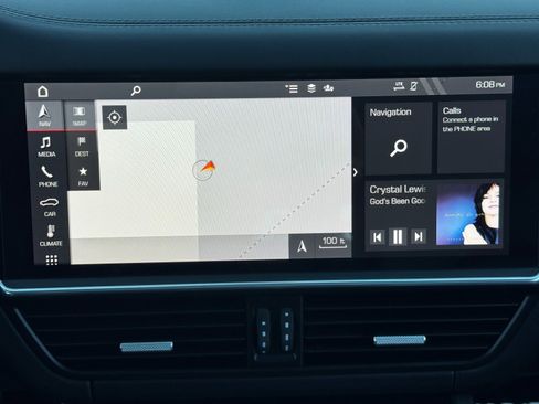 Used 2021 Porsche Cayenne Turbo S image 26