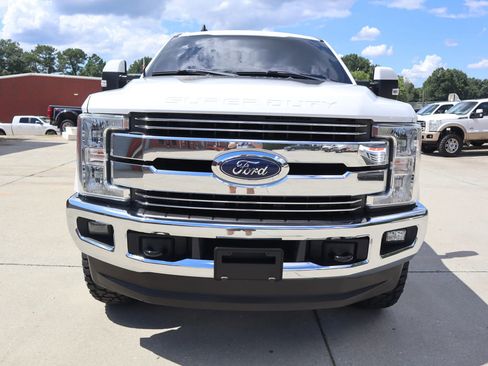 Used 2019 Ford F250 Lariat w/ Lariat Value Package image 9