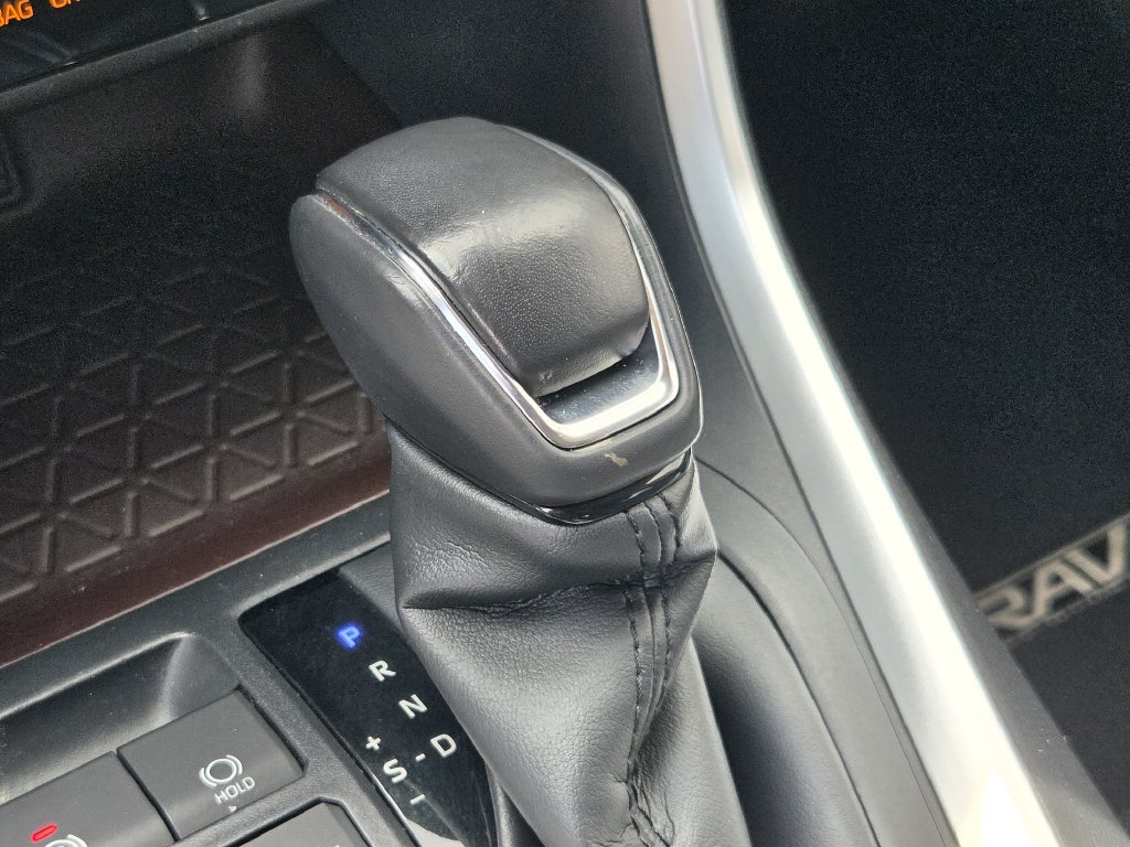 Used 2019 Toyota RAV4 Limited w/ Cold Weather Package AWD/4WD image 21