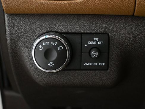 Used 2015 Buick Enclave Leather image 9