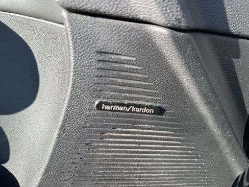 Used 2016 Dodge Challenger SRT w/ Technology Group image 15