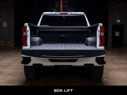 Used 2023 Chevrolet Silverado 1500 RST w/ Redline Edition image 8