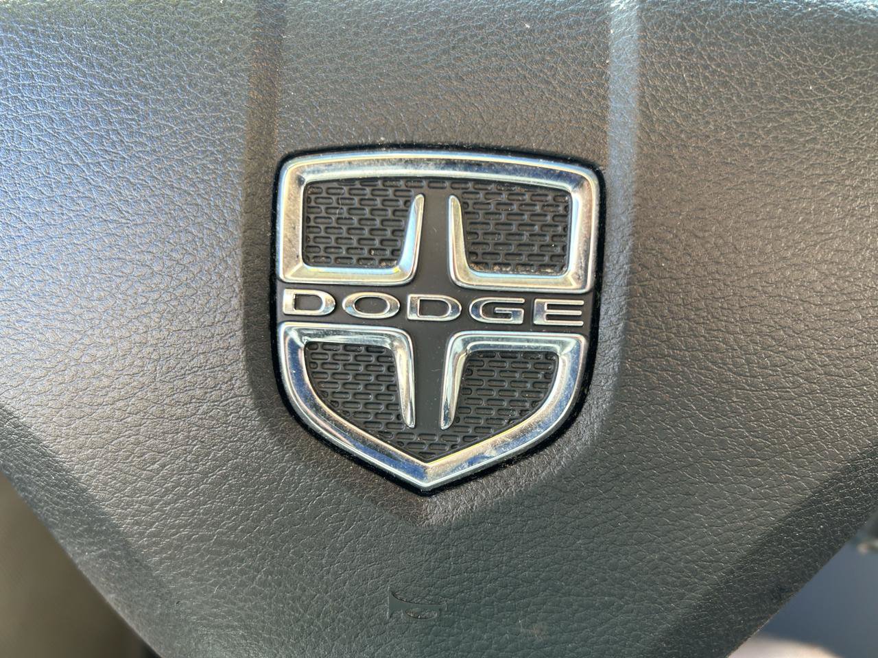 Used 2018 Dodge Grand Caravan SE FWD image 19