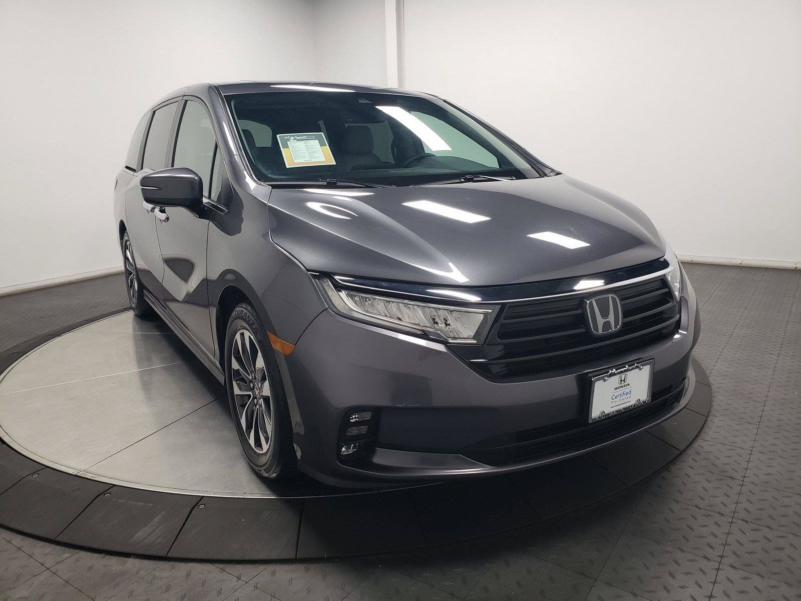 Used 2024 Honda Odyssey EX-L image 2