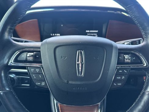 Used 2019 Lincoln Navigator L Reserve image 33
