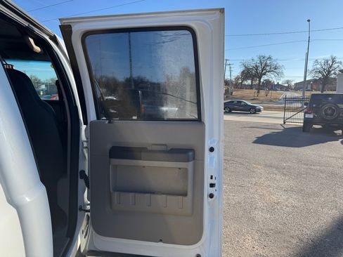 Used 2009 Ford F350 XL image 23