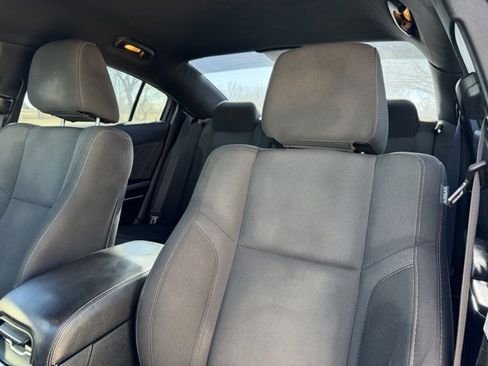 Used 2018 Dodge Charger R/T image 14