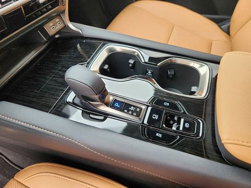 Certified 2025 Lexus RX 350 FWD w/ Technology Package image 19