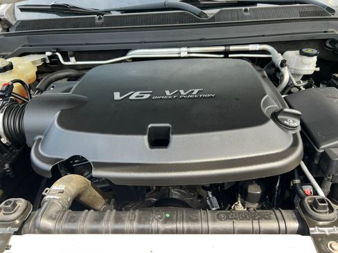 Used 2019 Chevrolet Colorado LT w/ Colorado RST Special Edition AWD/4WD image 33