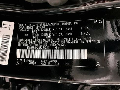 Used 2022 Toyota Highlander XLE AWD/4WD image 44
