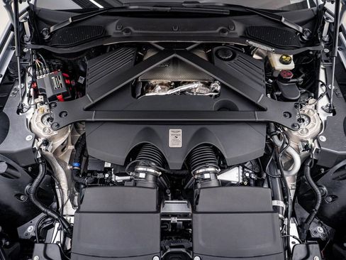 New 2026 Aston Martin V8 Vantage Roadster image 38