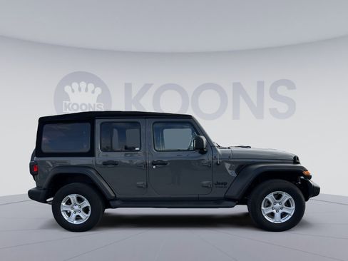 Used 2022 Jeep Wrangler Unlimited Sport image 8