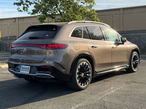 New 2026 Mercedes-Benz EQS 400 4MATIC SUV image 8