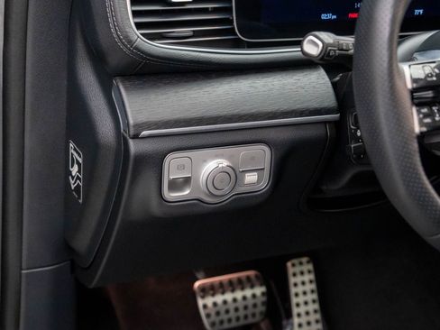 New 2025 Mercedes-Benz GLS 450 GLS 450 image 21