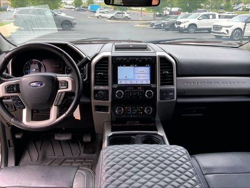 Used 2019 Ford F350 Lariat w/ Lariat Value Package AWD/4WD image 10