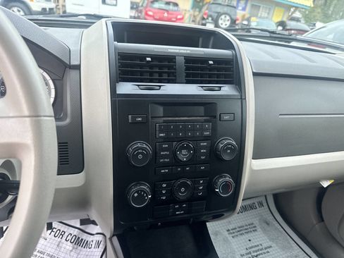 Used 2008 Ford Escape XLS image 10