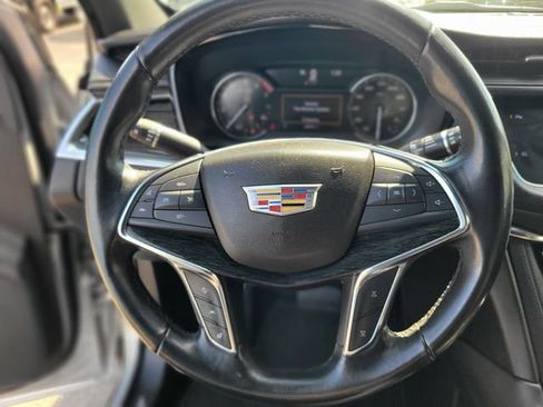 Used 2020 Cadillac XT5 Premium Luxury image 22