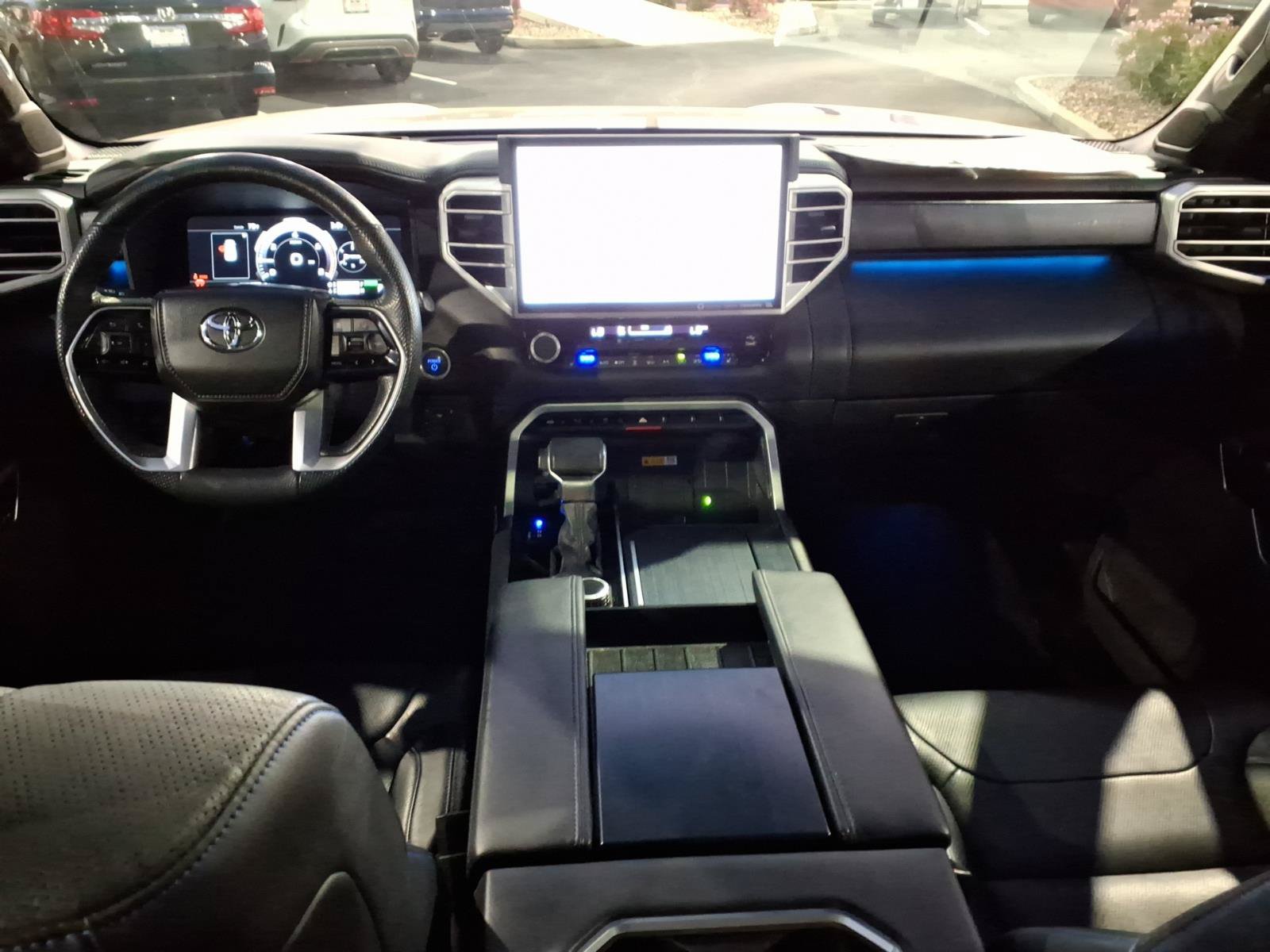 Used 2024 Toyota Sequoia Platinum AWD/4WD image 11