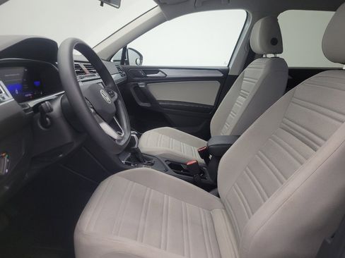 Used 2022 Volkswagen Tiguan S FWD image 17