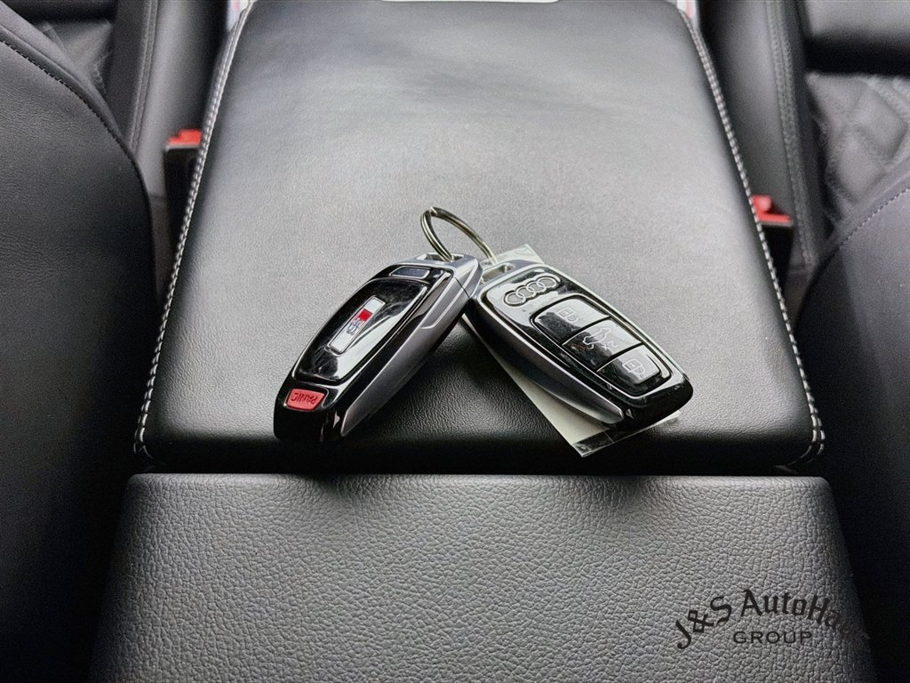 Used 2020 Audi S7 Prestige w/ Prestige Package AWD/4WD image 32