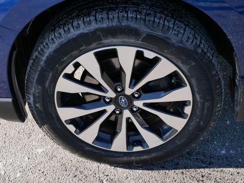 Used 2017 Subaru Outback 2.5i Limited w/ Popular Package #5 image 15