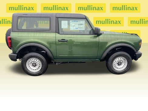 New 2025 Ford Bronco 2-Door image 2