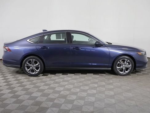 Used 2023 Honda Accord EX image 17