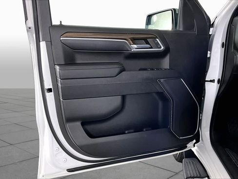 Certified 2023 Chevrolet Silverado 1500 LT AWD/4WD image 21