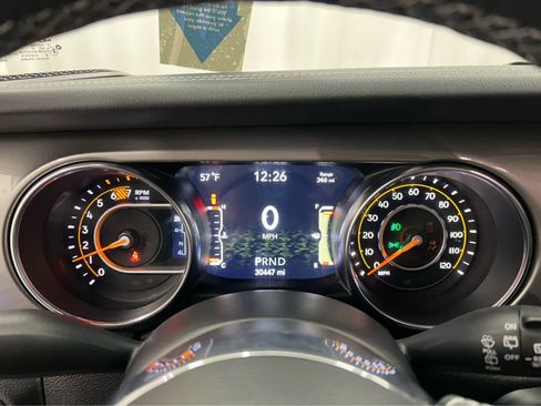 Used 2022 Jeep Wrangler Unlimited Sahara w/ Cold Weather Group image 23