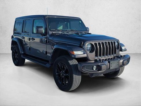Used 2021 Jeep Wrangler Unlimited Sahara AWD/4WD image 3