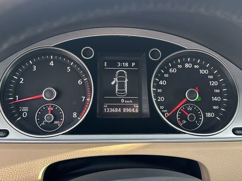 Used 2013 Volkswagen CC Sport image 16