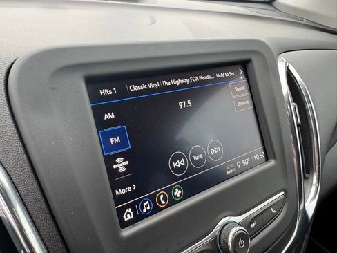 Used 2023 Chevrolet Equinox LT AWD/4WD image 26
