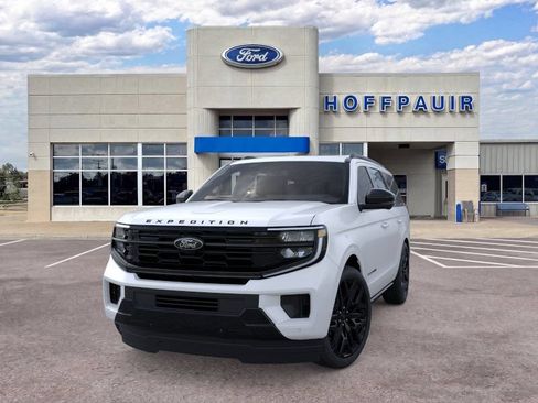 New 2026 Ford Expedition Platinum w/ Stealth Performance Package AWD/4WD image 2