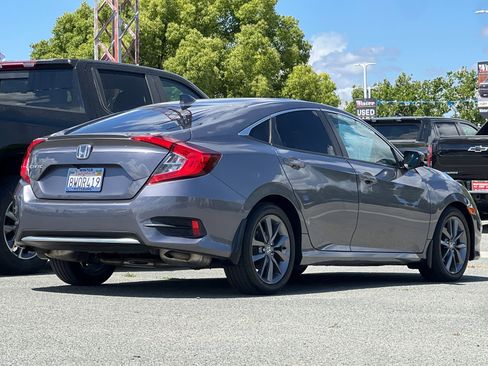 Used 2021 Honda Civic EX image 4