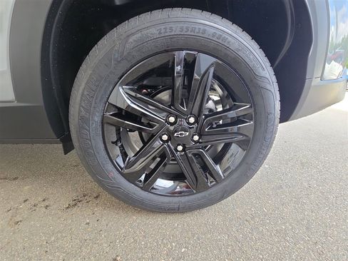 New 2025 Chevrolet Trax ACTIV image 31