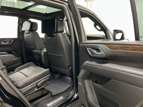Certified 2023 Chevrolet Tahoe High Country w/ Advanced Technology Package AWD/4WD image 50