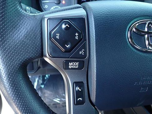 Used 2019 Toyota Tacoma TRD Off-Road AWD/4WD image 12