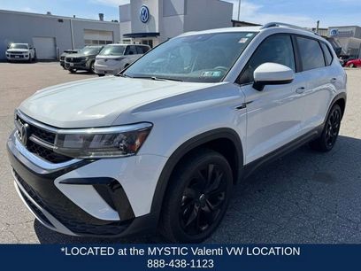 Certified 2023 Volkswagen Taos SE w/ Panoramic Sunroof Package