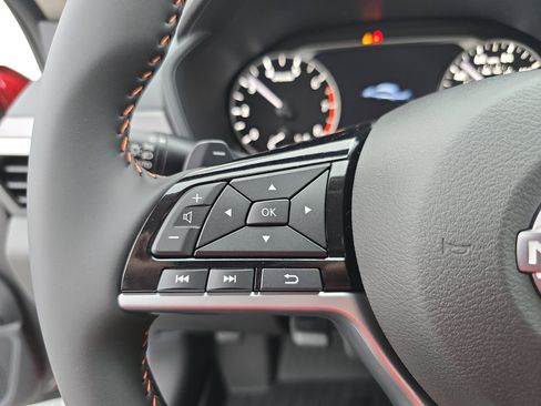 New 2025 Nissan Altima 2.5 SR image 16