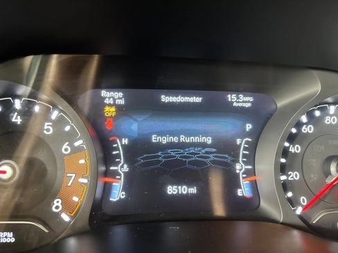 Used 2024 Jeep Compass Latitude w/ Sun and Sound Group AWD/4WD image 17
