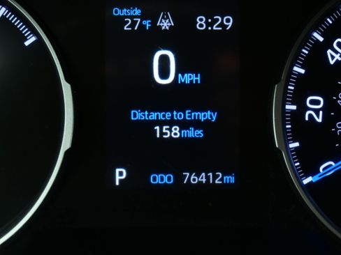 Used 2020 Toyota RAV4 XLE image 25